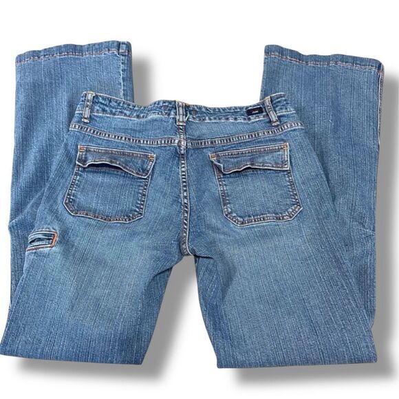 Vigoss Medium Wash Vintage Flared Zippered Bottom Jeans - Picture 12 of 12